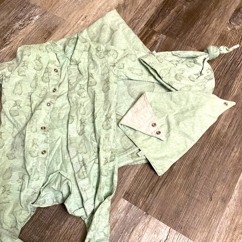 NWOT Adorable 4-piece set made with organic cotton